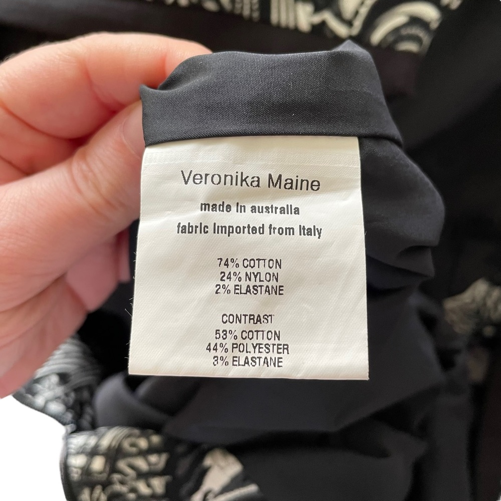 VERONIKA MAINE Sz8 Black and white abstract design cap sleeved dress 🥇 - Picture 15 of 15